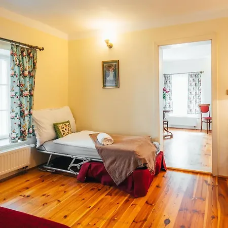 萨尔瓦多兀贝茨酒店 招待所 3*